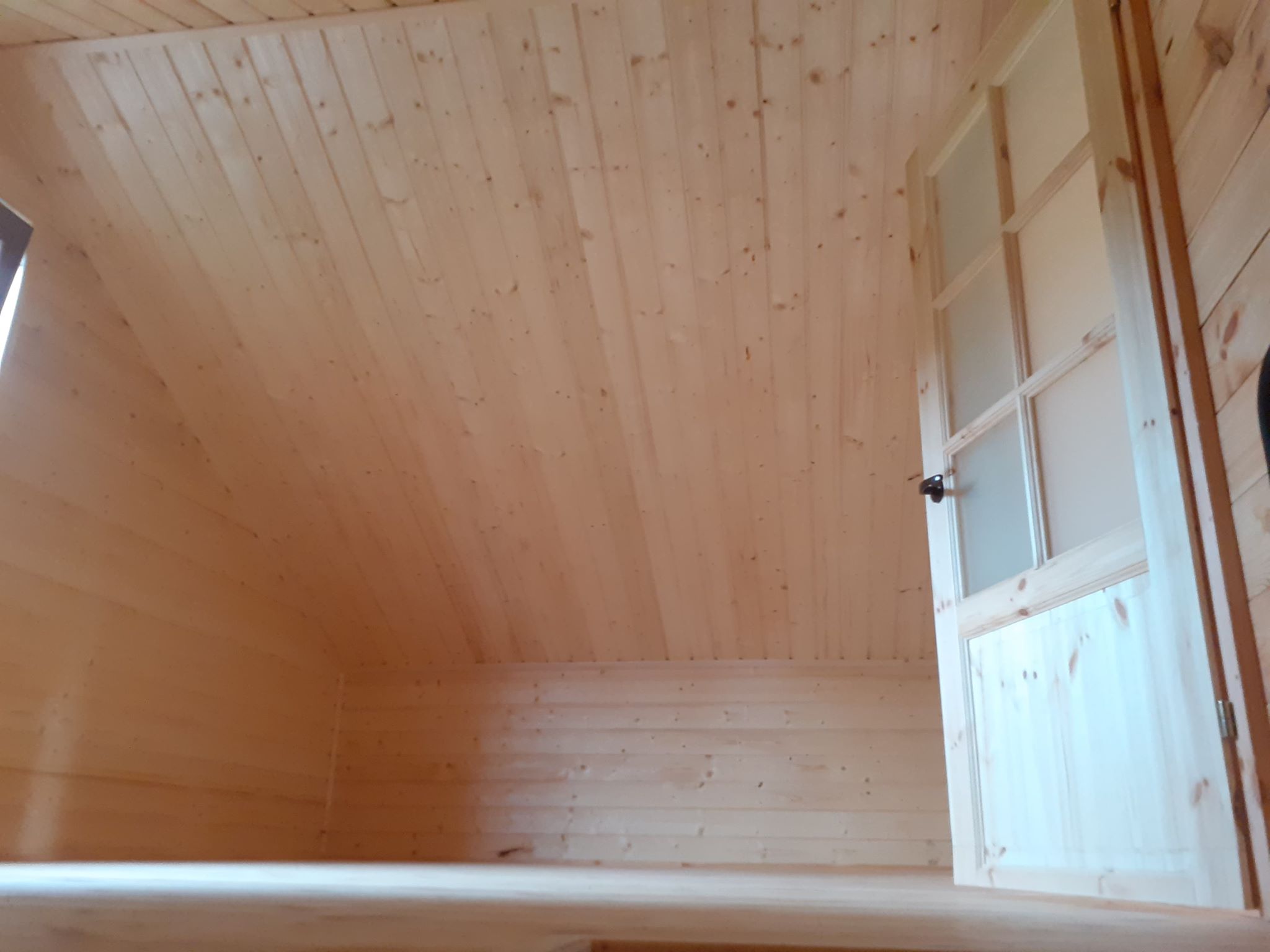 Czy można mieszkać w domku drewnianym przez cały rok?